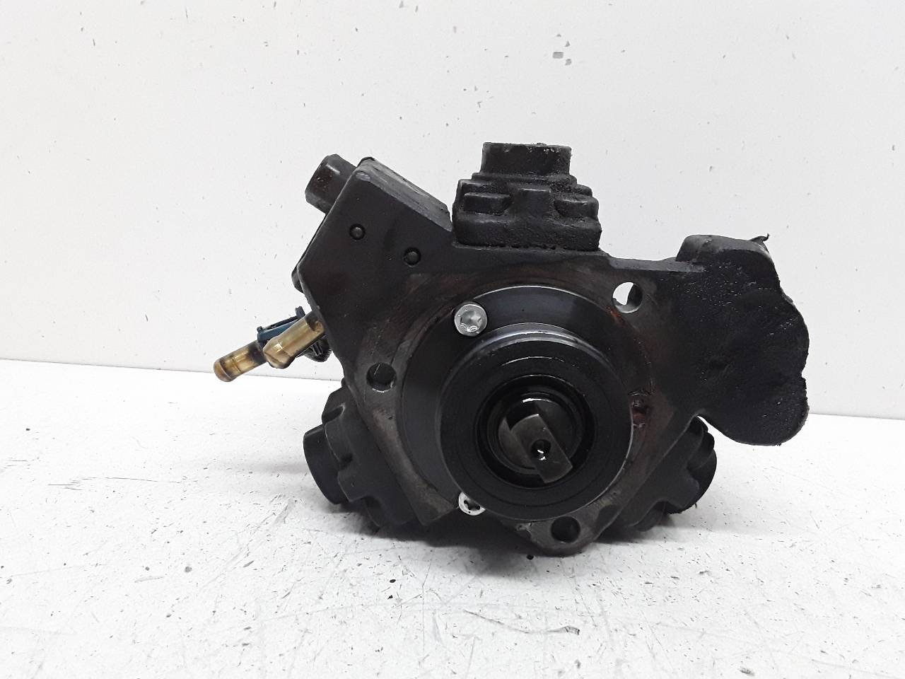 Injection pump A13DTC 0445010204 de Opel Corsa d (s07) 2011-2014 75 CV - pieza usada