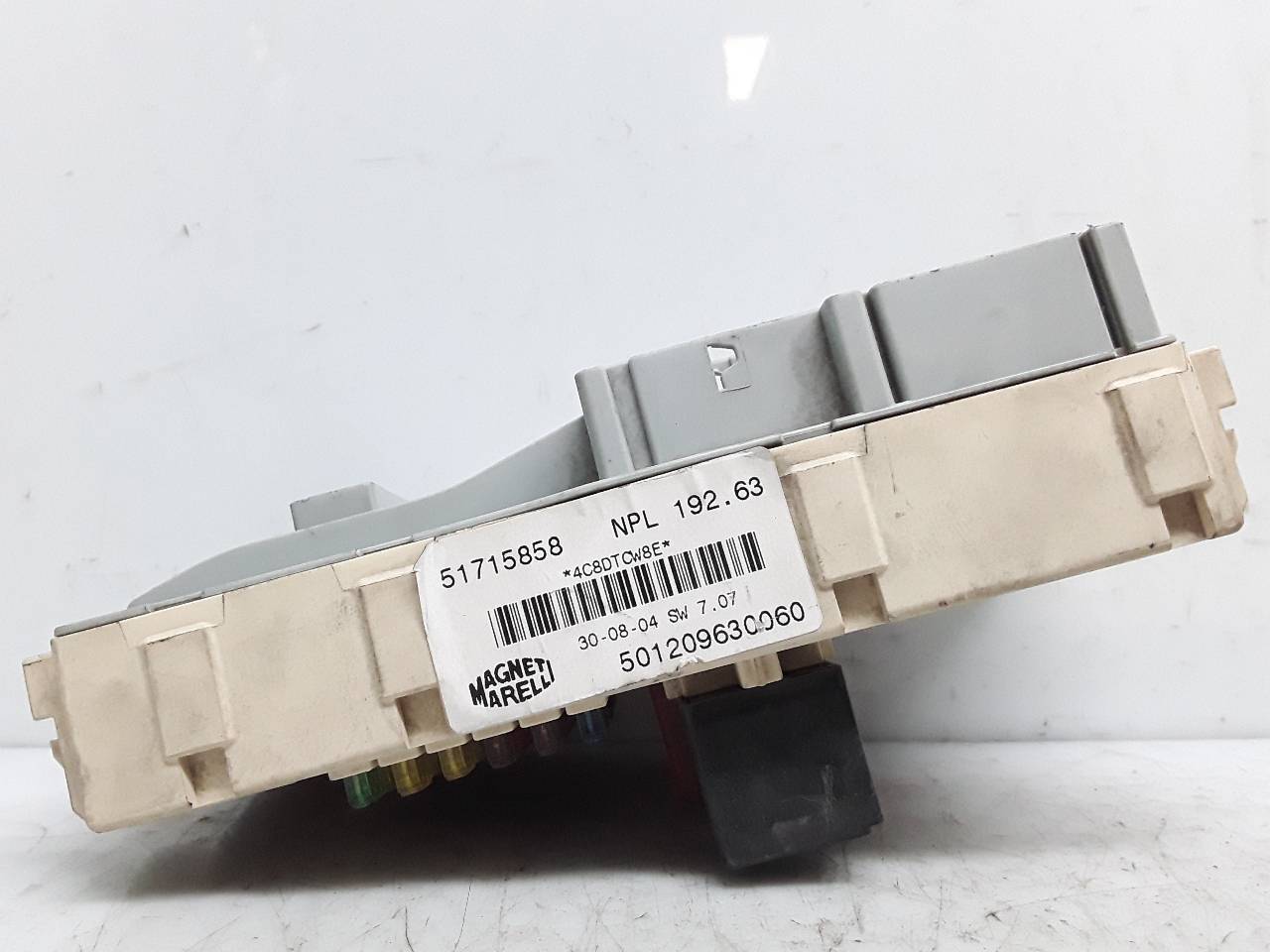 Caixa de relés / fusíveis 46778898 de Fiat Stilo (192_) 2002-2006 - pieza usada