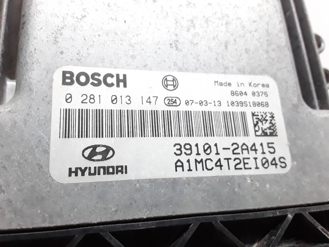 Switchboard engine uce D4FA 0281013147 de Hyundai Accent iii sedán (mc) 2005-2010 - pieza usada