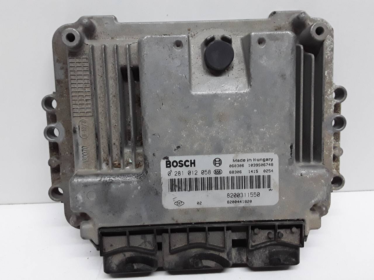 Switchboard engine uce G9T742 0281012058 de Renault Espace iv (jk0/1_) 2002-0 150 CV - pieza usada