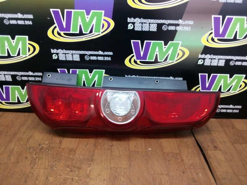 Rear lamp rh 00518106730 de Fiat Doblo furgoneta/monovolumen (223_) 2006-0 - pieza usada