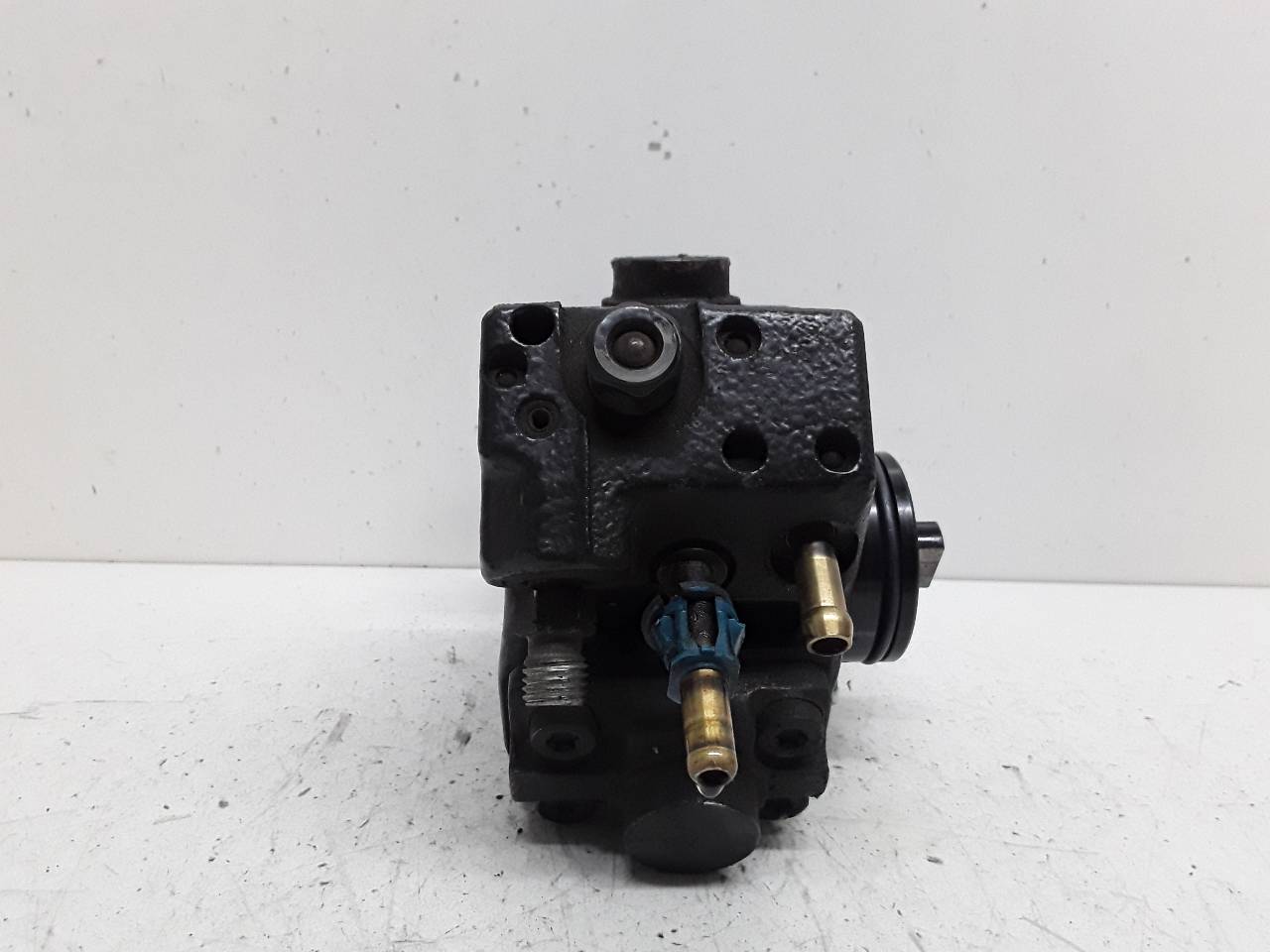 Injection pump A13DTC 0445010204 de Opel Corsa d (s07) 2011-2014 75 CV - pieza usada