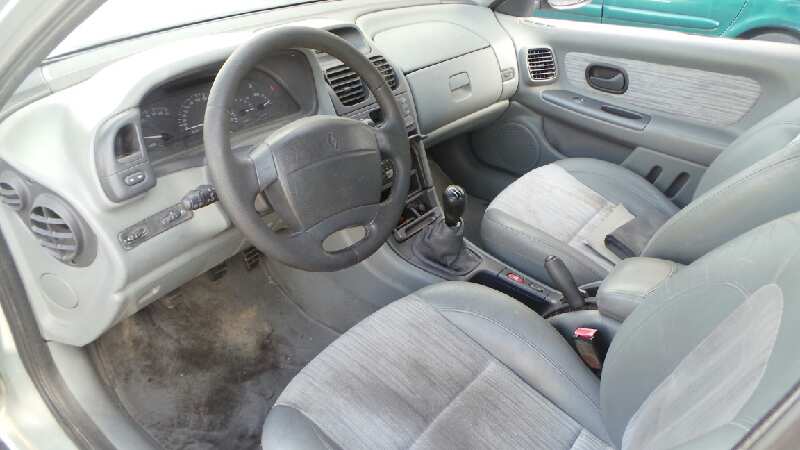 NISSAN Laguna 1 generation (1993-2001) Unité de climatisation 7700425674, 27504, 7700425674 18916770