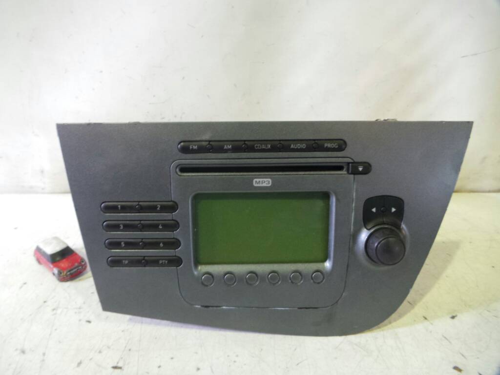 SEAT Leon 2 generation (2005-2012) Music Player Without GPS 1P1035186B, 8157646546366, BLAUPUNKT 19143482