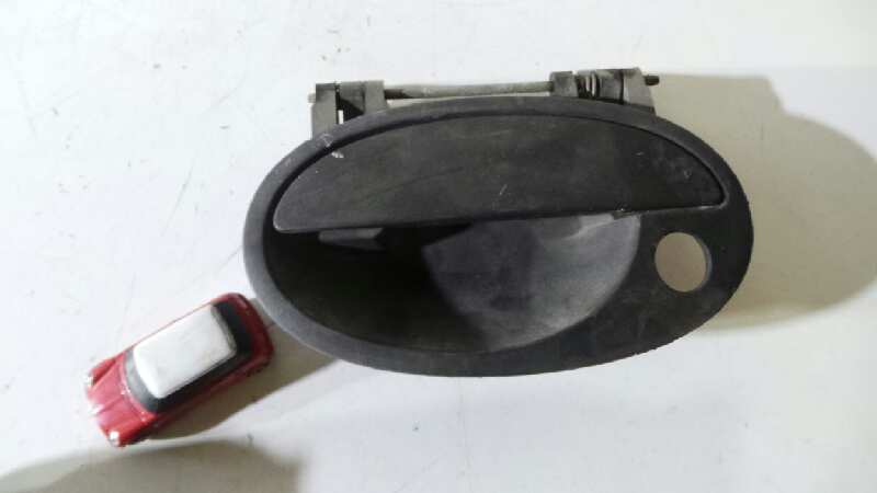 RENAULT Corsa C (2000-2006) Front Left Door Exterior Handle 09201063 19098327