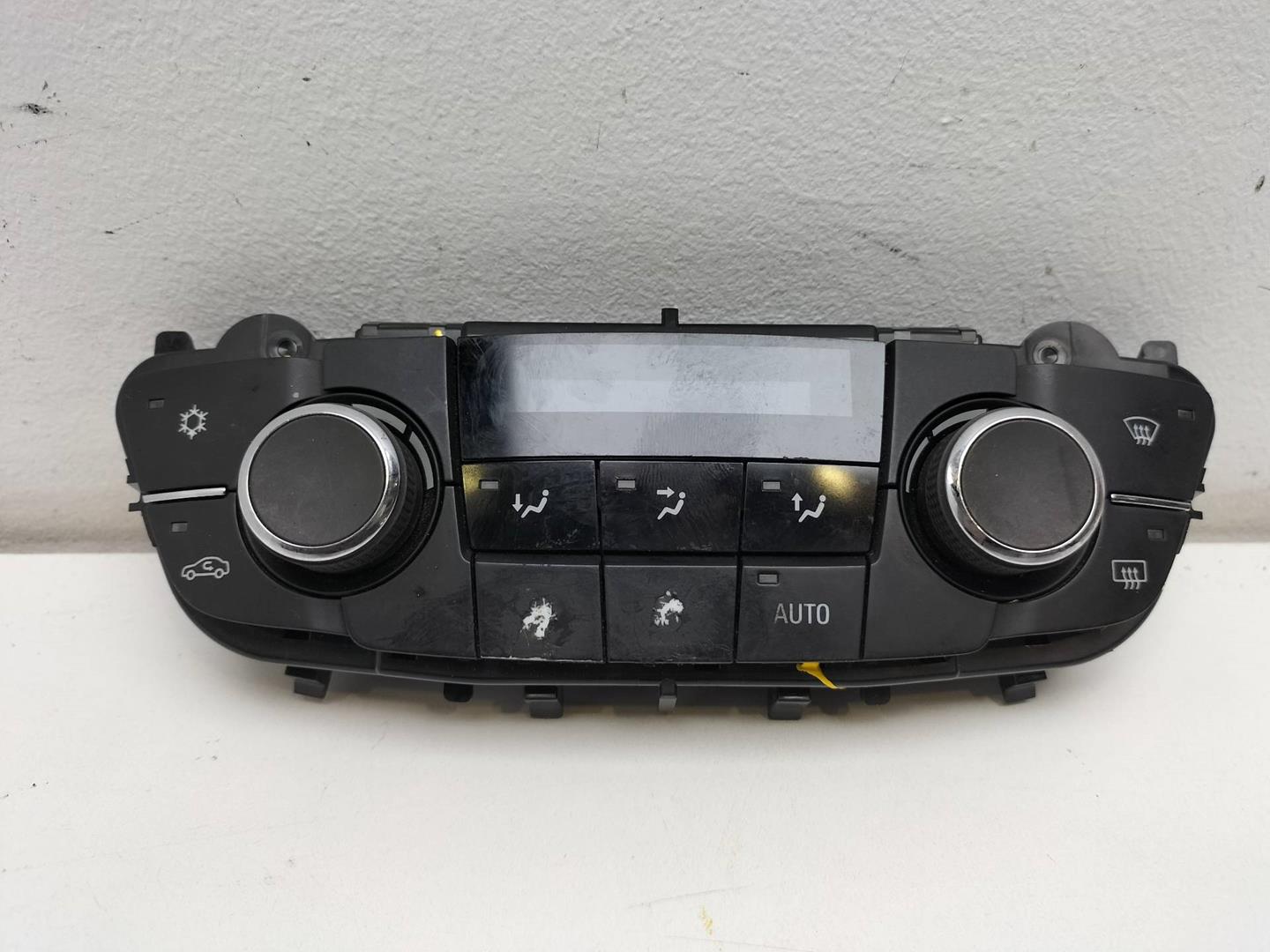 MERCEDES-BENZ Insignia A (2008-2016) Climate  Control Unit 13273097 19201213