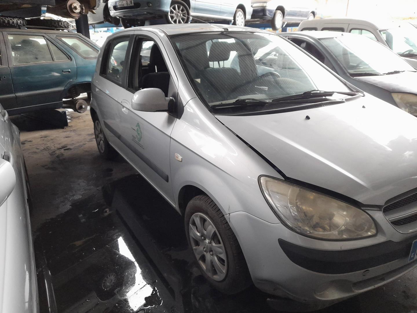 HYUNDAI Getz 1 generation (2002-2011) Форсунка 338002A400,0445110256 19181559