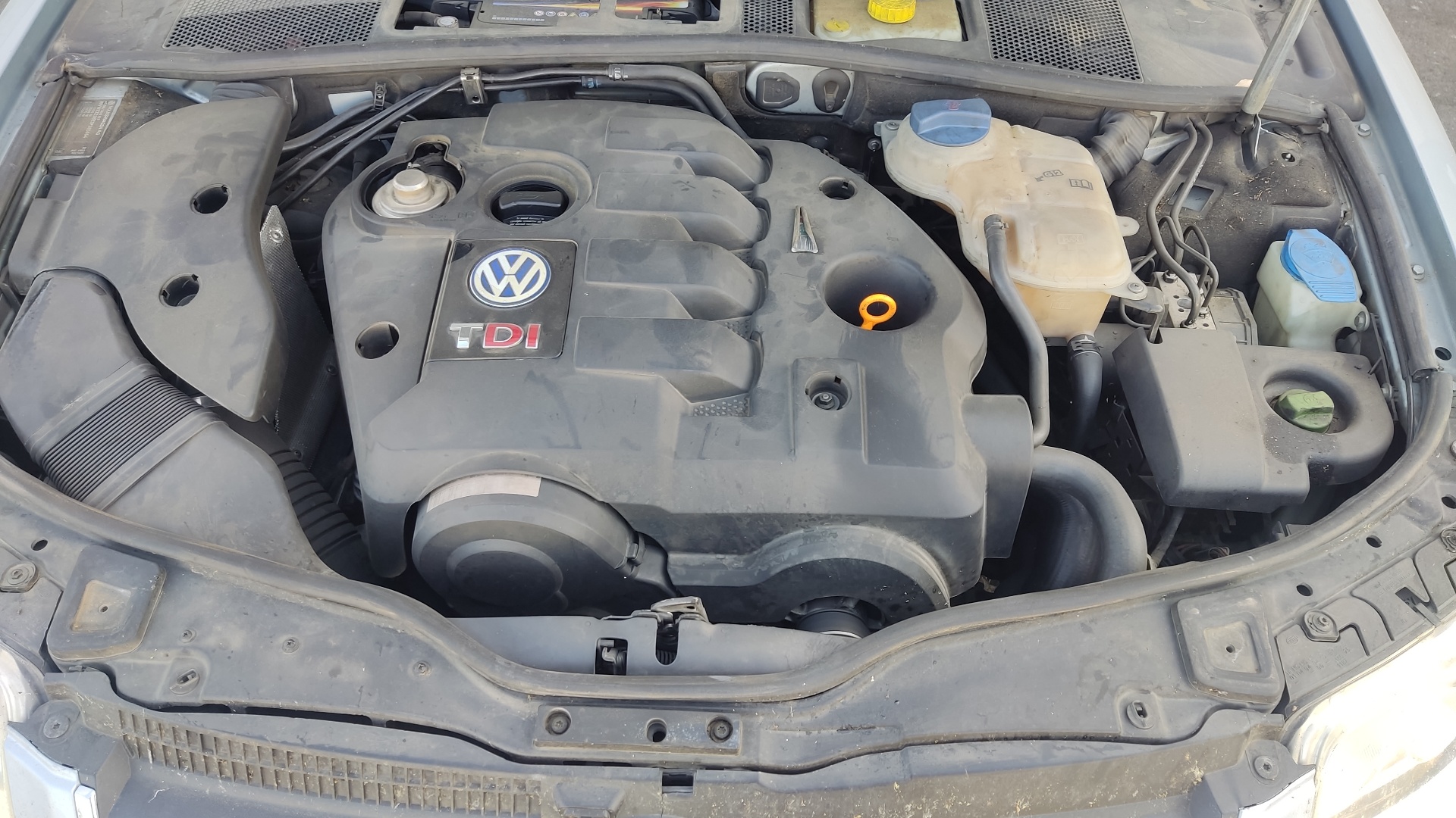 VOLKSWAGEN Passat B5 (1996-2005) Motorhűtő-ventilátor hűtője 06B121347, 06B121347, BWCS18658-C 21420992