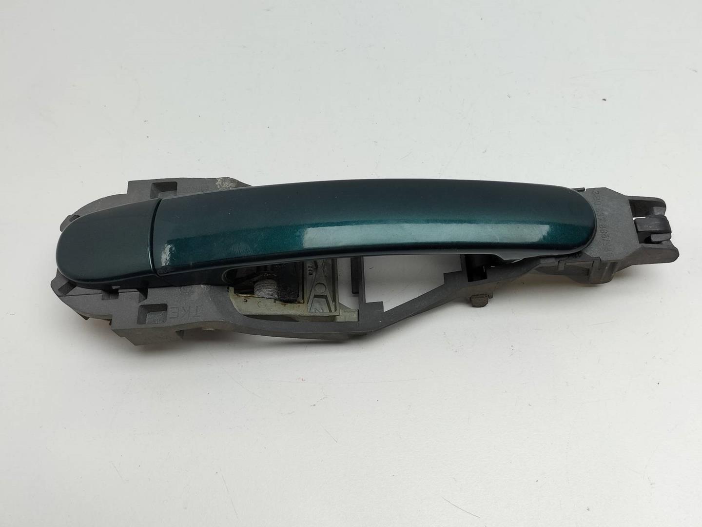 VOLKSWAGEN Passat B5 (1996-2005) Наружная ручка задней левой двери 3B0837885, 3B0837886 19190471