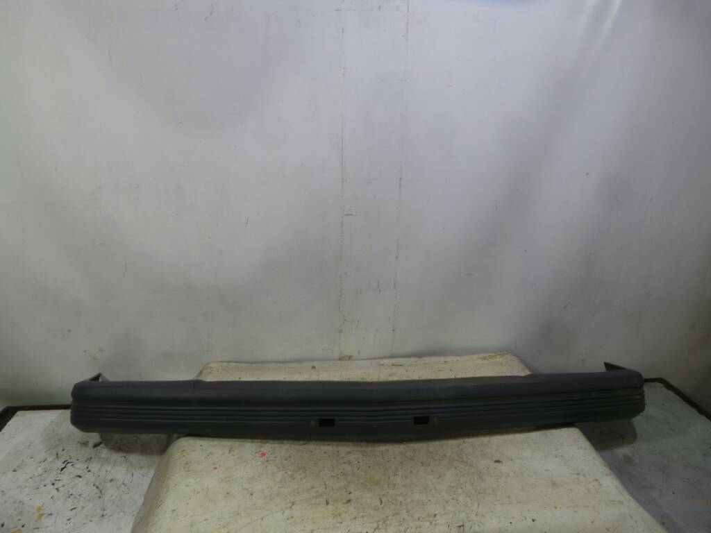 OPEL Corsa A (1982-1993) Front Bumper ESTRECHOSINREJILLA,NUEVO 19153851