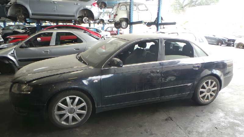 AUDI A4 B6/8E (2000-2005) Головка рычага КПП 8E0711025 19091063