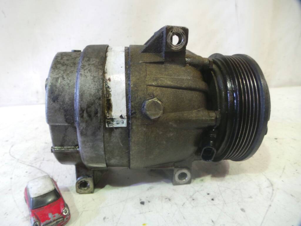 RENAULT Megane 1 generation (1995-2003) Air Condition Pump 7700105765, 5309 24578983