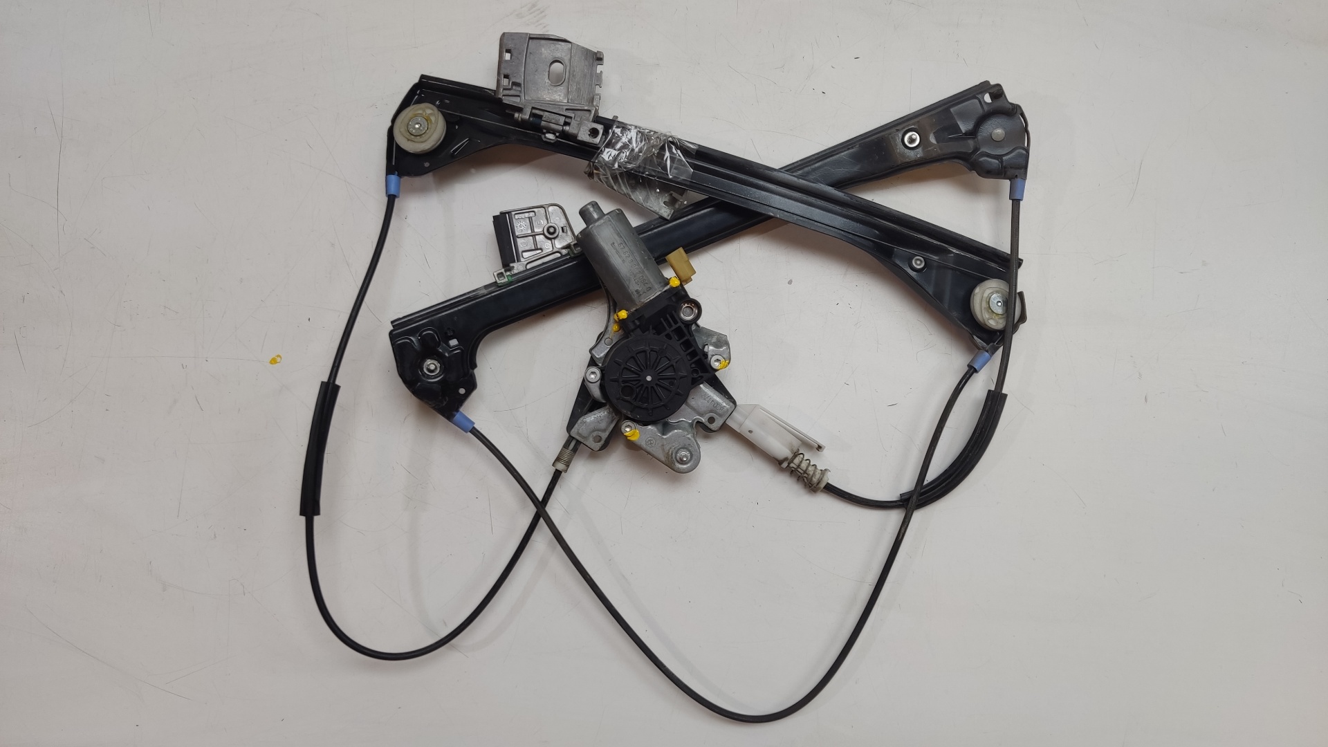 MERCEDES-BENZ 3 Series E46 (1997-2006) Front Left Door Window Regulator 676283620640 20616886