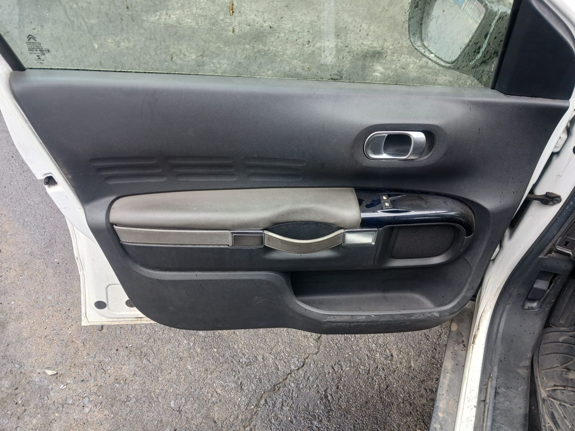 PEUGEOT Cadru mâner interior ușă stânga față 25376264