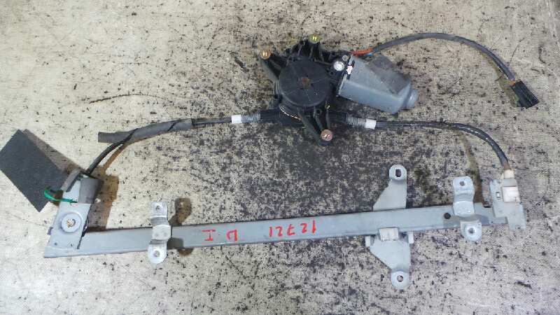 NISSAN Primera P10 (1990-1997) Front Left Door Window Regulator 18926377