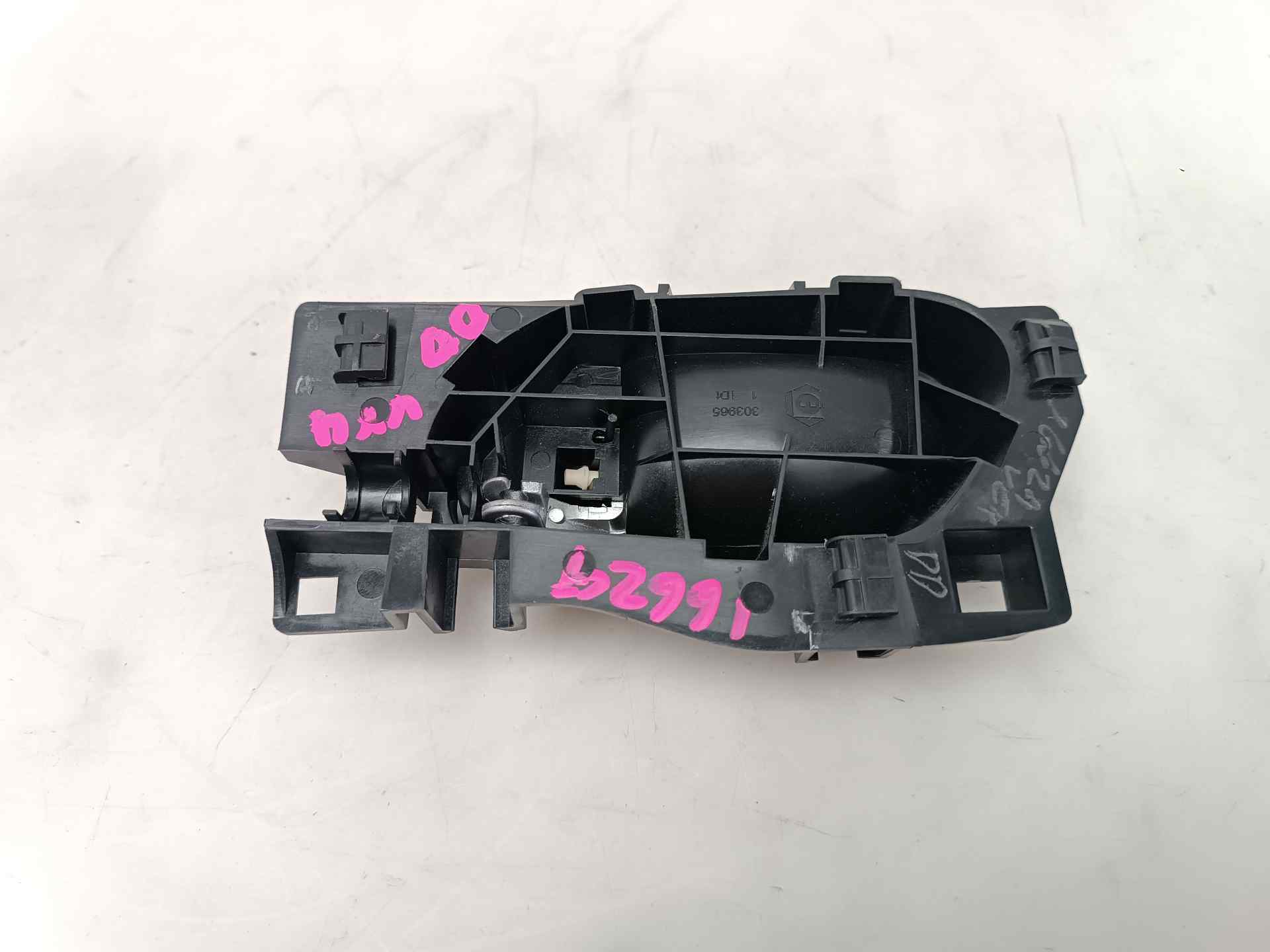 MASERATI Ghibli 3 generation (2013-2024) Other Interior Parts 96802455, 96802455, 303965 24584039