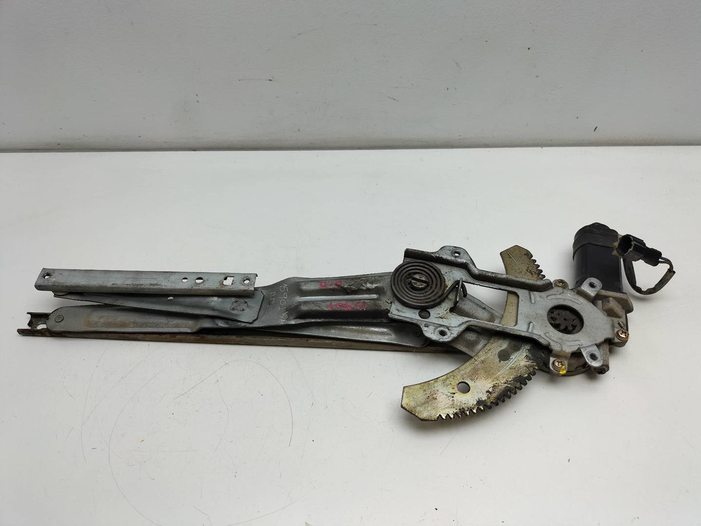 SSANGYONG Front Right Door Window Regulator 8810005100, 88100-05100, 7234005102 19206386