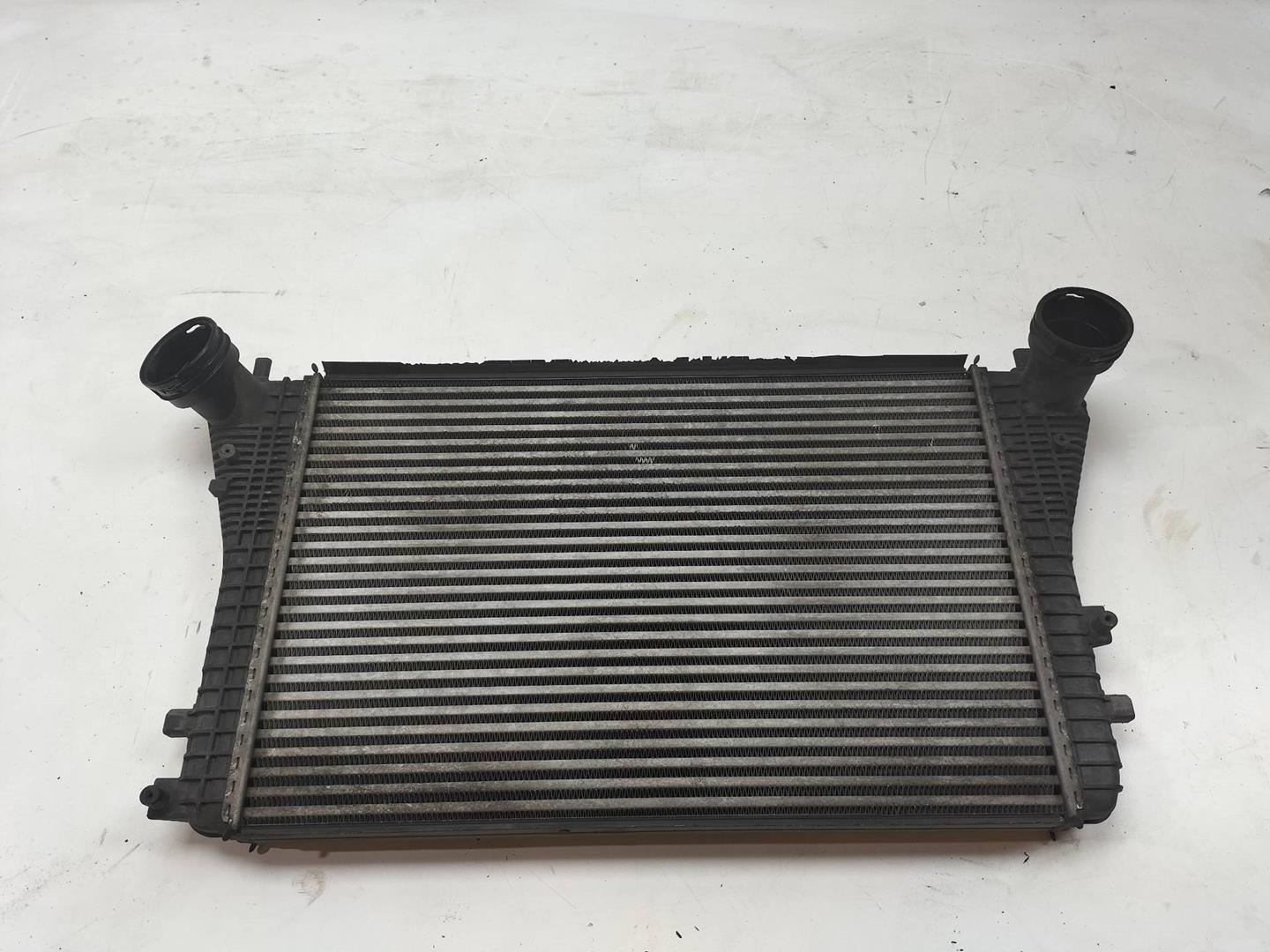 VOLKSWAGEN Passat B6 (2005-2010) Intercooler radiátor 3C0145805F,L3393000,BEHR 19209623