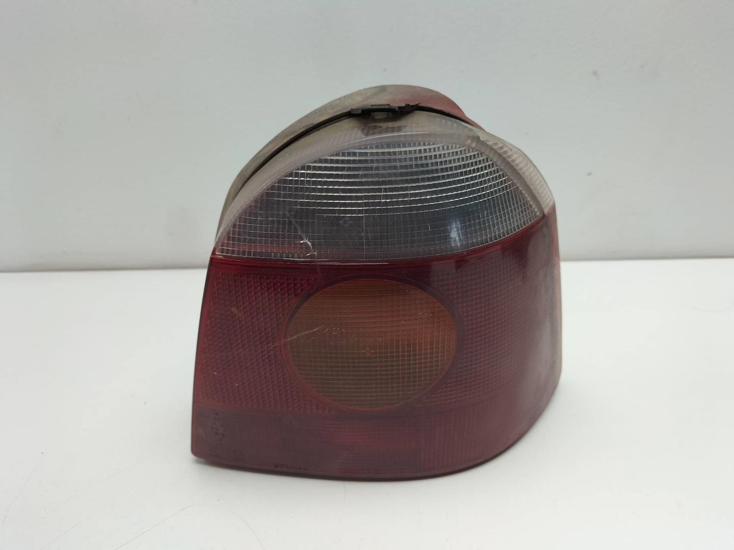 MITSUBISHI Twingo 1 generation (1993-2007) Rear Right Taillight Lamp 7700820014,CARELLO 19189734