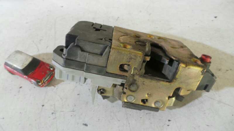 RENAULT 206 1 generation (1998-2009) Rear Right Door Lock CONCIERRE,4PINES 19130802