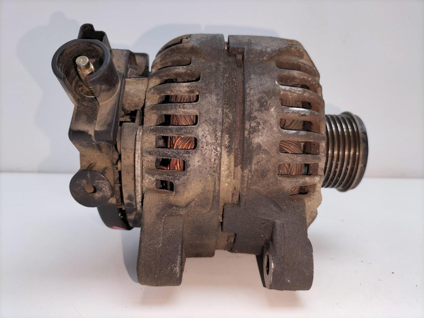 PEUGEOT C4 1 generation (2004-2011) Alternator 9646321880, 0124525035 19176492