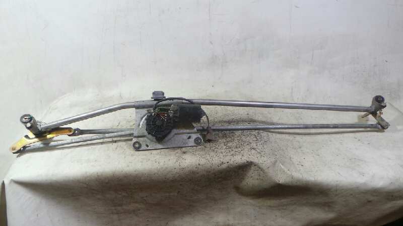 FIAT Xsara Picasso 1 generation (1999-2010) Front Windshield Wiper Mechanism 0390241443 18923073