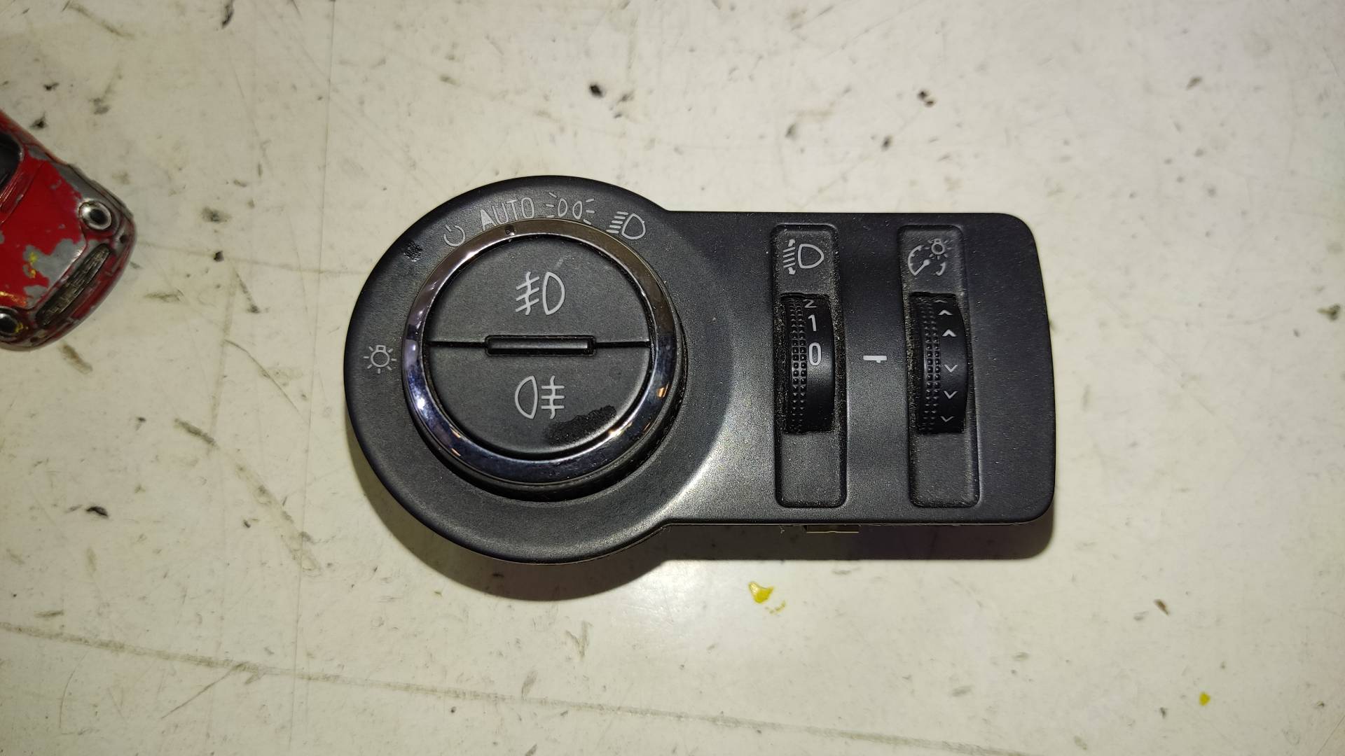 MERCEDES-BENZ Insignia A (2008-2016) Unitate de control comutator faruri 13268702,251507 19181755