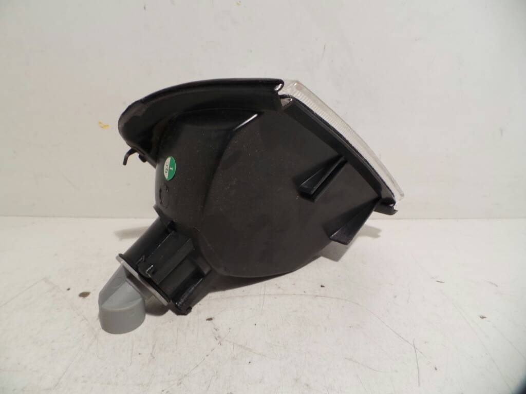 PEUGEOT 309 1 generation (1985-1993) Front left turn light NUEVO 19140850