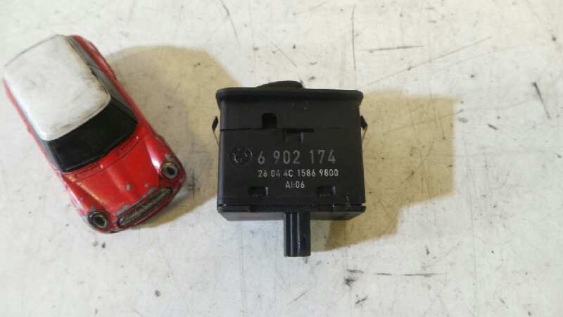 RENAULT 3 Series E46 (1997-2006) Rear Right Door Window Control Switch 6902174, 4PINES 19122420