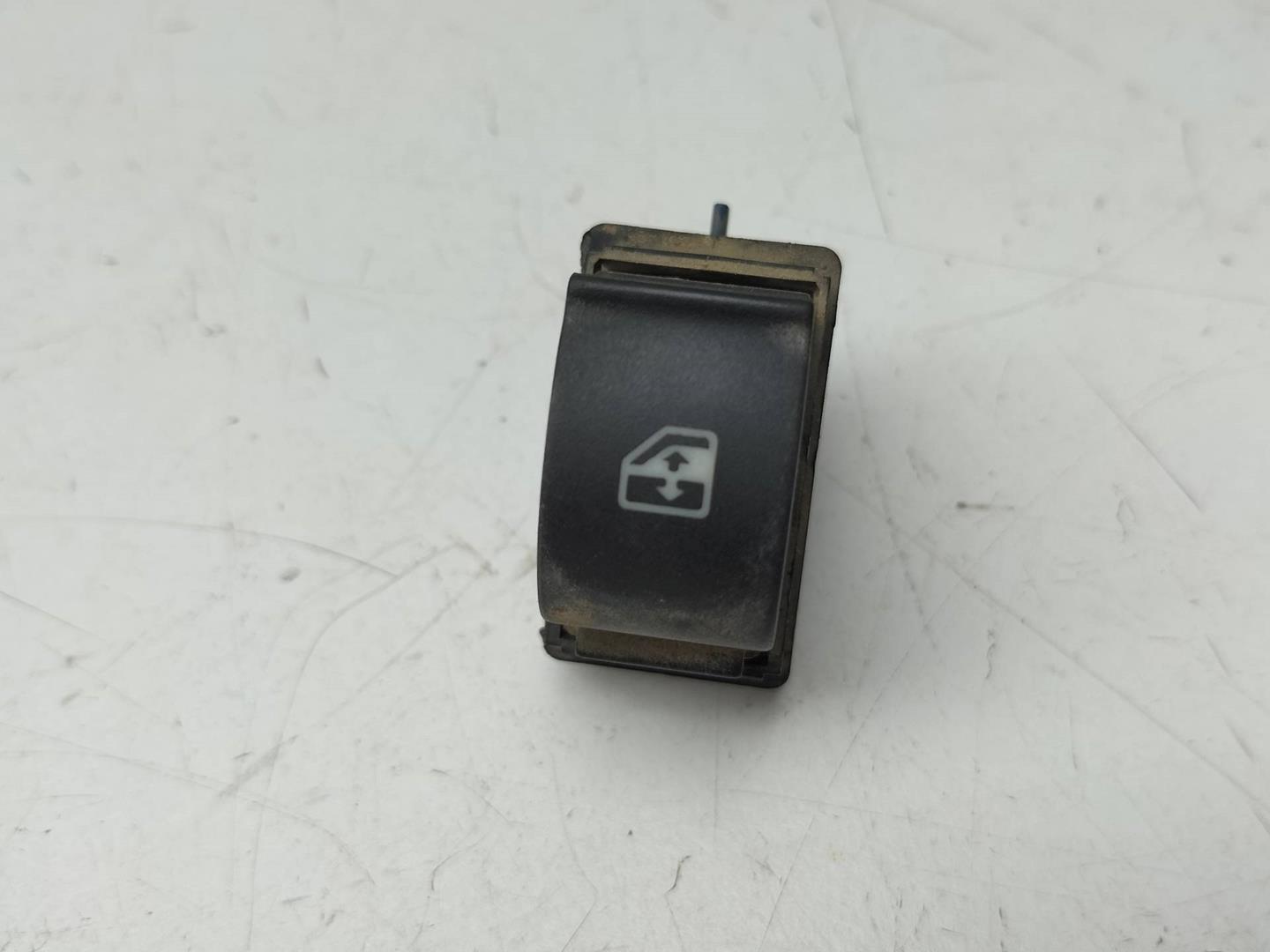 FIAT Front Right Door Window Switch T098 21424903