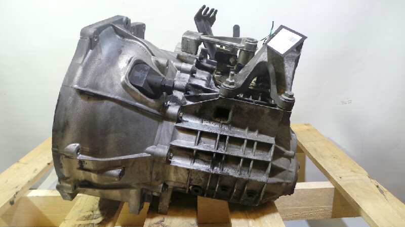 PEUGEOT Focus 2 generation (2004-2011) Gearbox 3M5R7002YF,3M5R-7002-YF,5VELOCIDADES 19094296