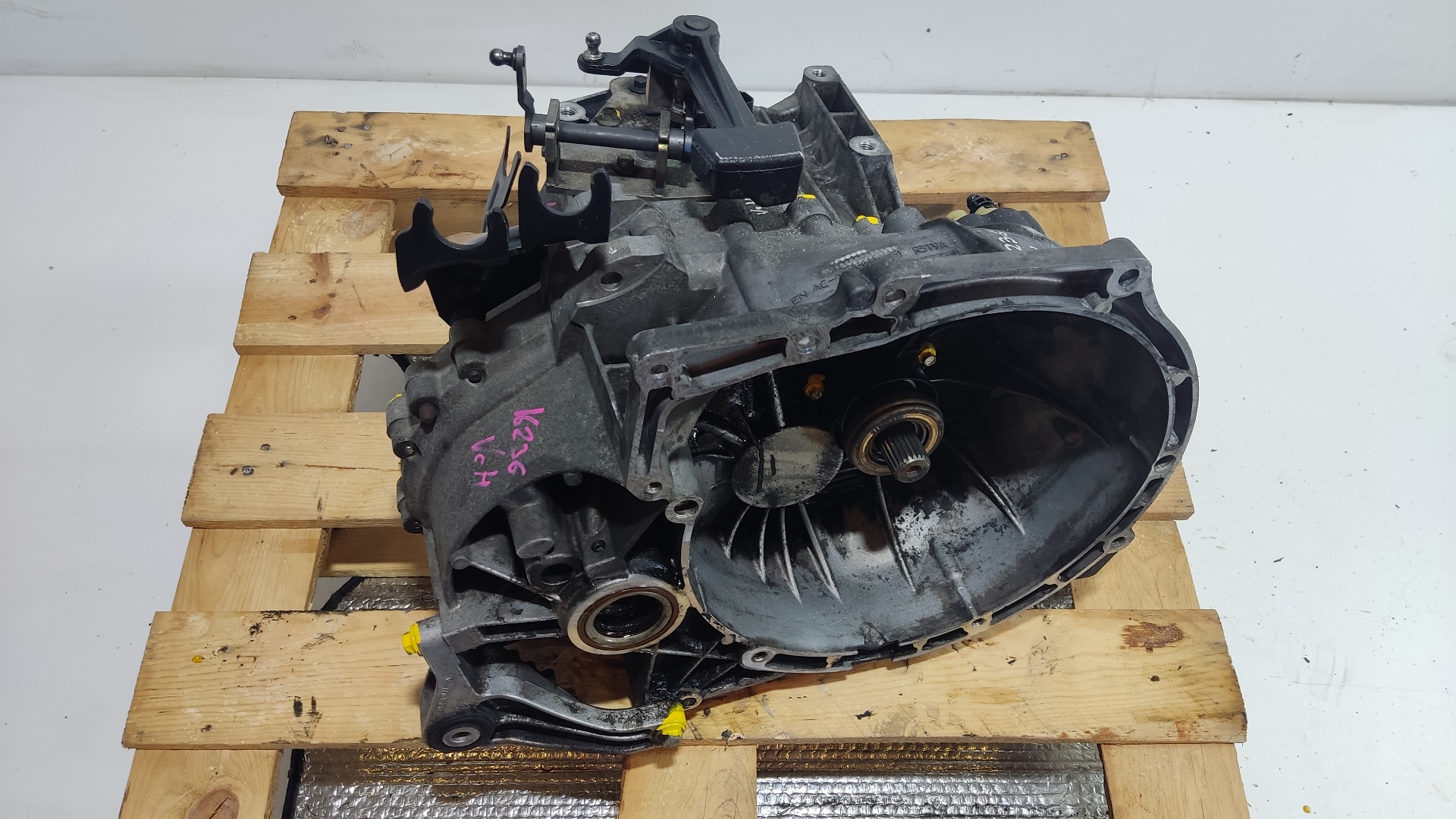 CHEVROLET Focus 2 generation (2004-2011) Gearbox 3M5R7F096 20617153