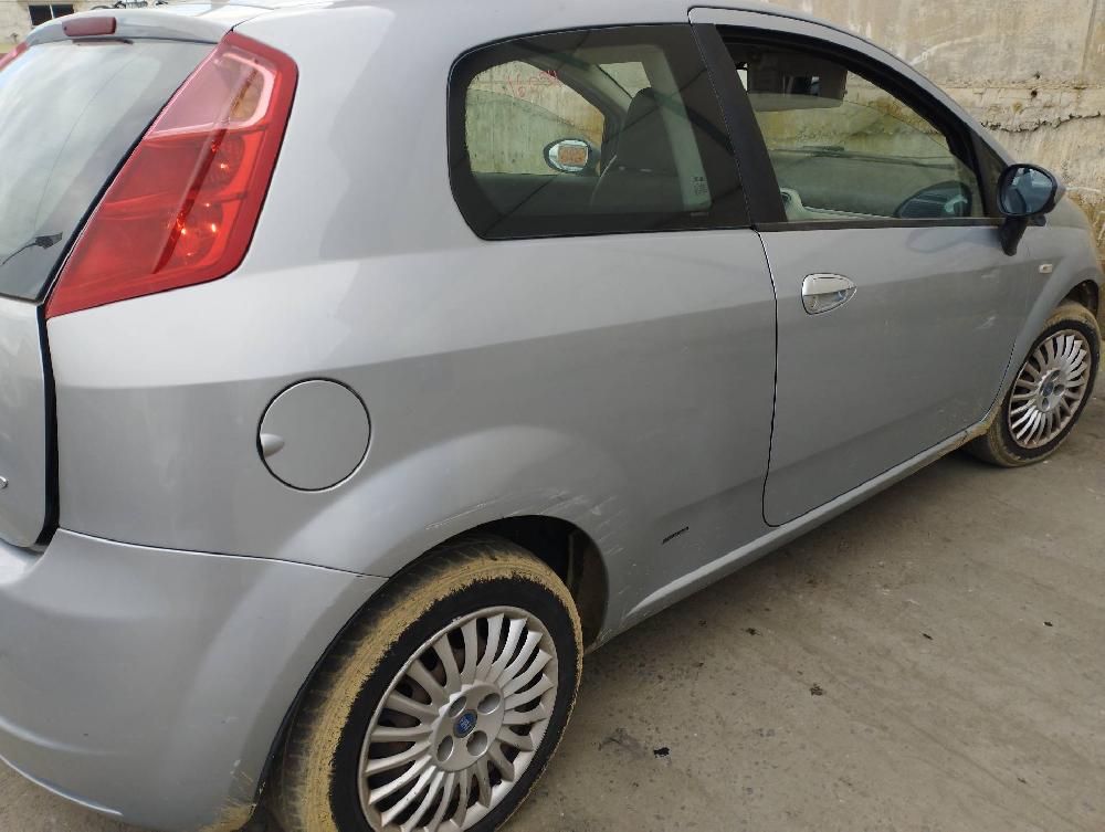 FIAT Grande Punto 1 generation (2006-2008) Датчик масового витоку повітря MAF 55183650 21407923