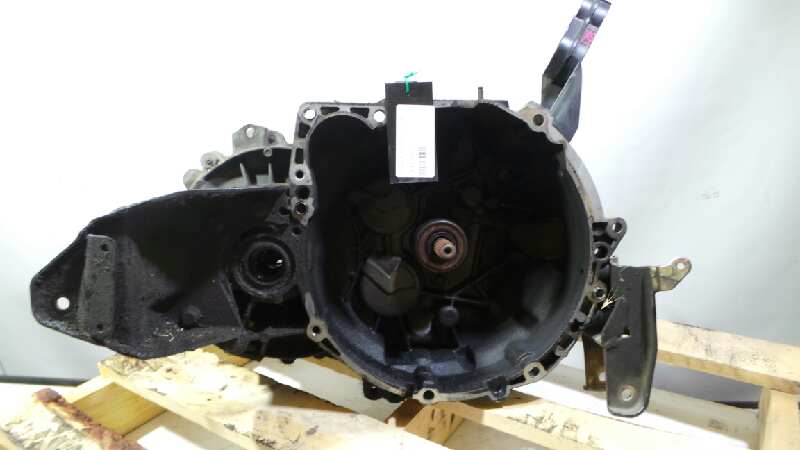 VOLVO S40 1 generation (1996-2004) Gearbox T123875, 141M56L2, P30616141 24580206