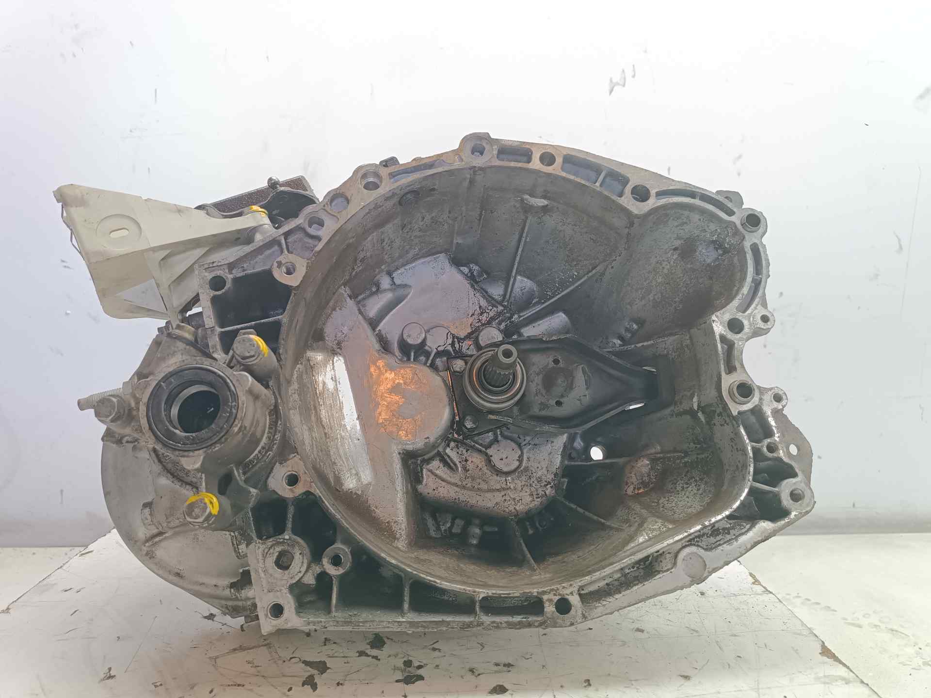 MITSUBISHI 307 1 generation (2001-2008) Gearbox 20DM39,20DM39 24584022