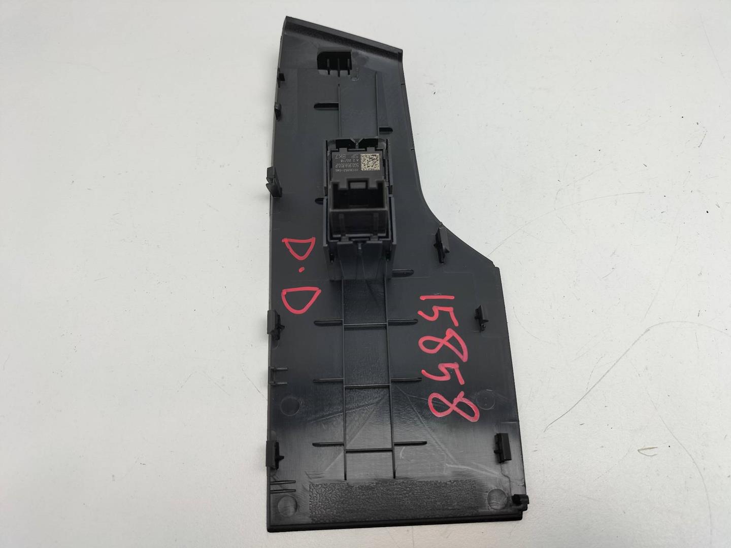 SEAT Arona 1 generation (2017-2024) Front Right Door Window Switch 5G0959855P 19034356