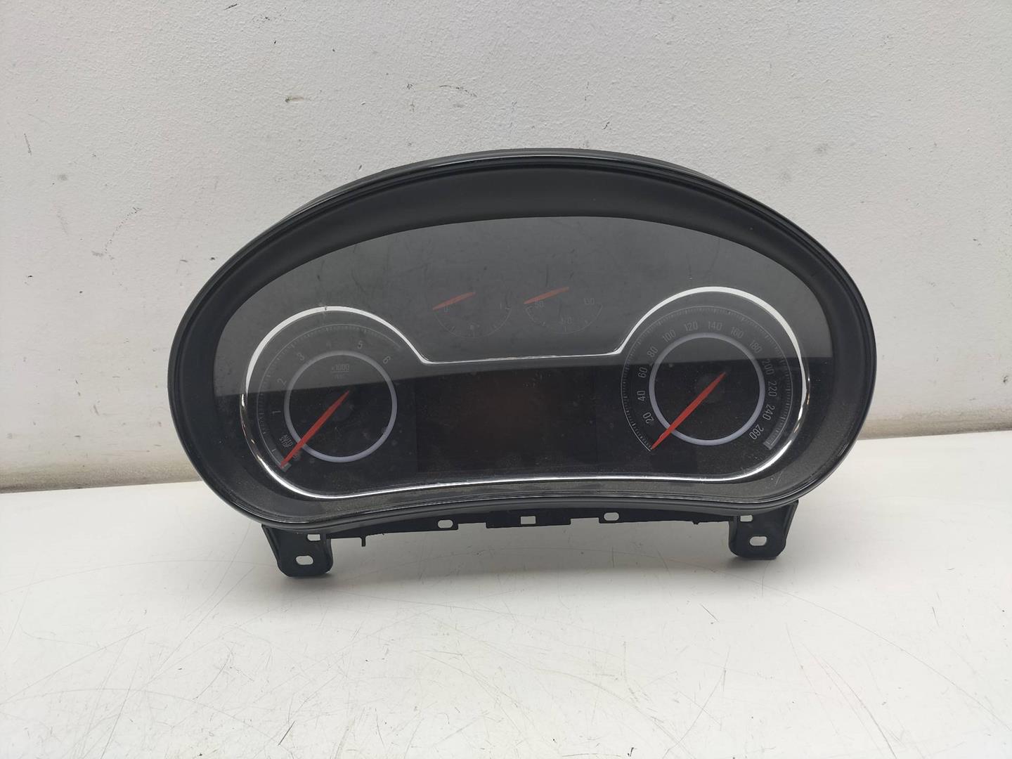 OPEL Insignia A (2008-2016) Speedometer 23344811 19282506