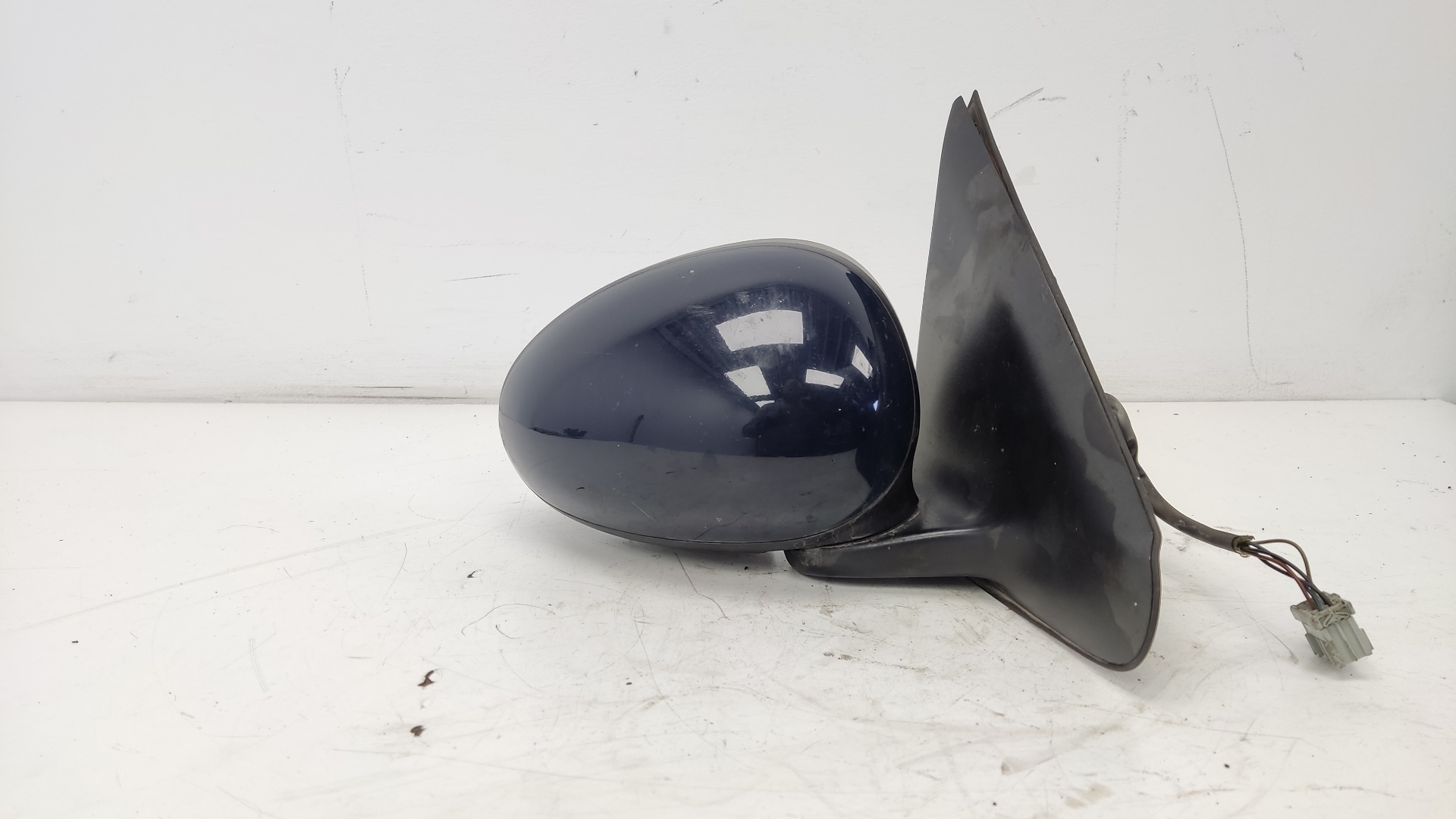 VOLKSWAGEN Right Side Wing Mirror 4004132 24582663