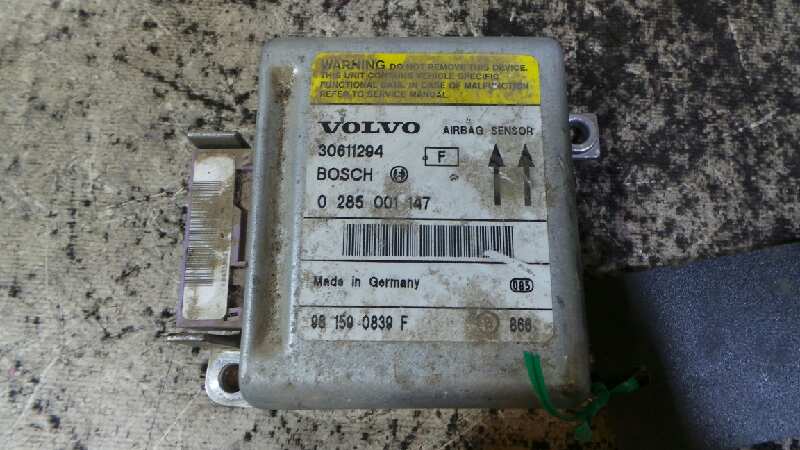 VOLVO S40 1 generation (1996-2004) SRS Control Unit 0285001147, 028001147, 981590839 24579700
