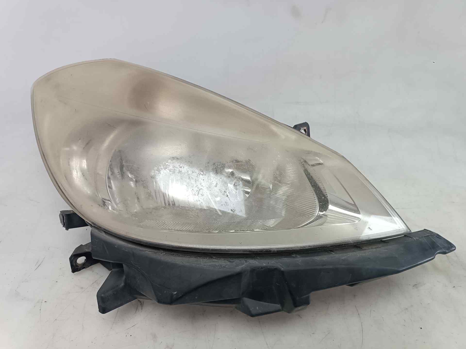 AUDI A8 D2/4D (1994-2002) Front Right Headlight 8200459823,8200459823 25915374