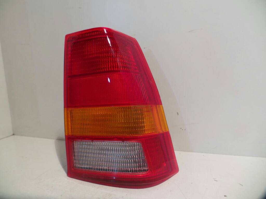 OPEL Liana 1 generation (2001-2008) Rear Right Taillight Lamp 5PUERTAS,NUEVO 25909463