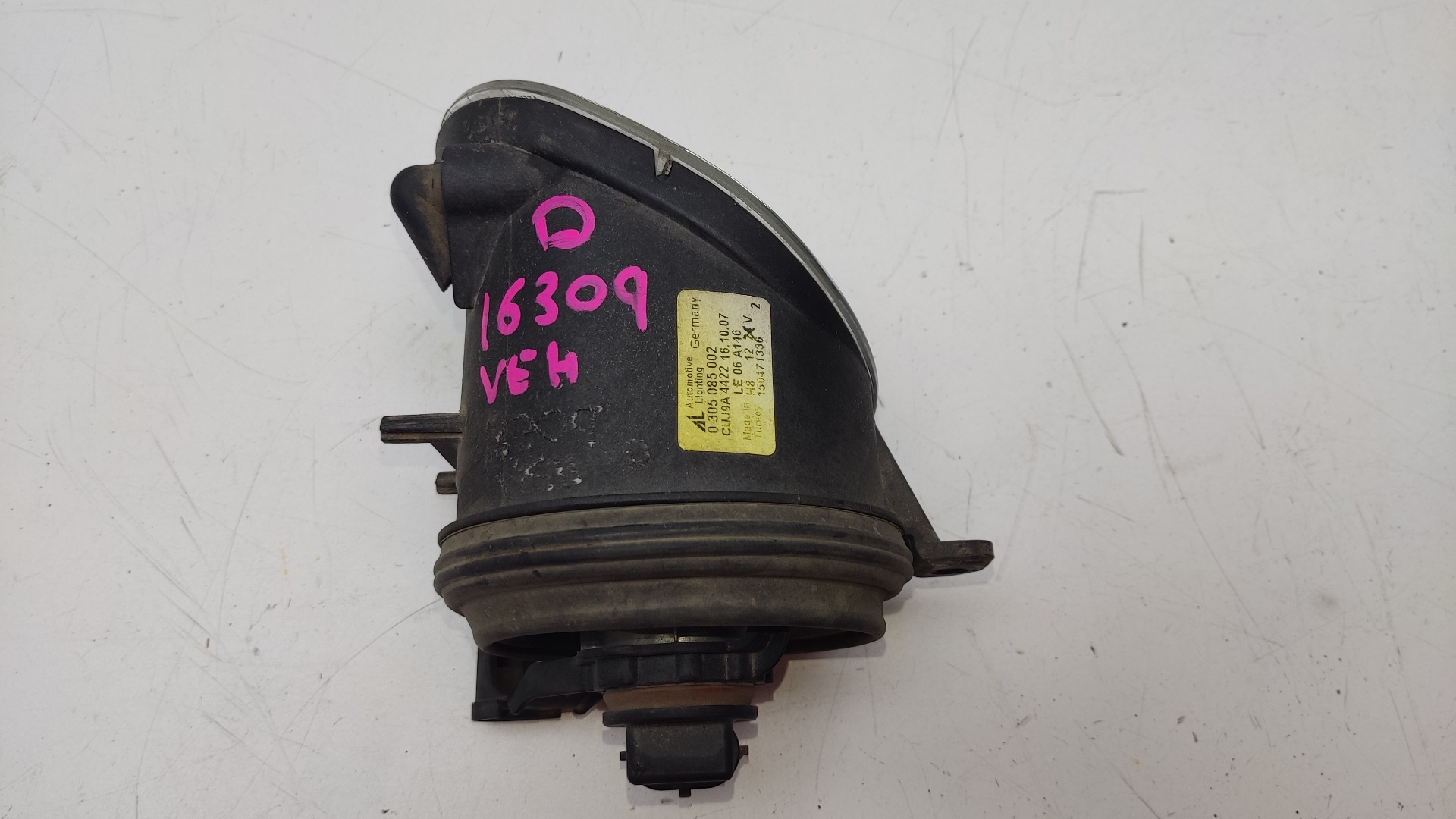 VOLVO S40 2 generation (2004-2012) Противотуманка бампера передняя правая 0305085002 20617150