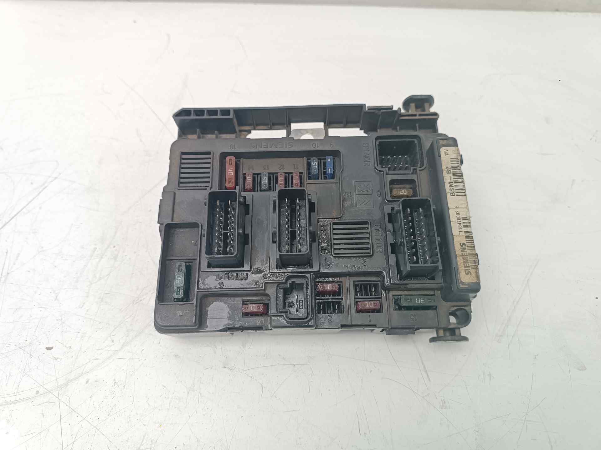 PEUGEOT Partner 1 generation (1996-2012) Fuse Box 9643498980,9643498980 24583682