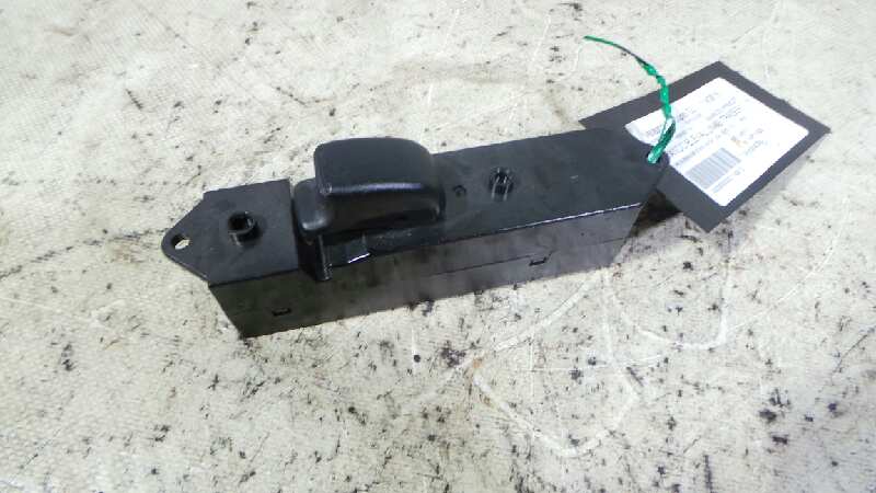 MITSUBISHI Pajero Sport 1 generation (1996-2008) Rear Right Door Window Control Switch MR194819 18843135