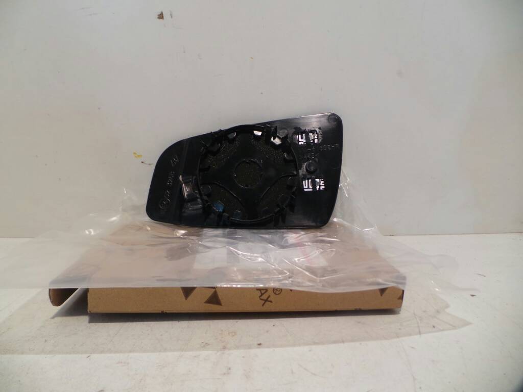 OPEL Corsa B (1993-2000) Front Right Door Mirror Glass NUEVO 19149914