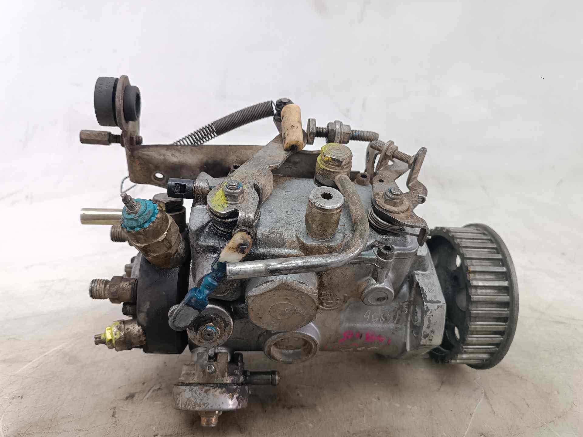 CITROËN High Pressure Fuel Pump 1236184 25293615