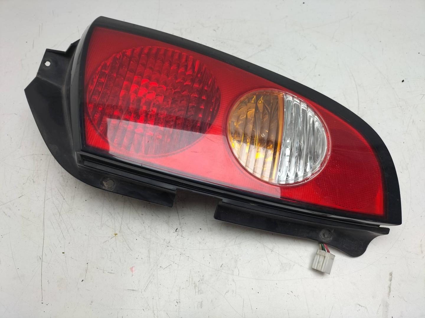 VAUXHALL Atos 1 generation (1997-2003) Rear Right Taillight Lamp 010609 19280578