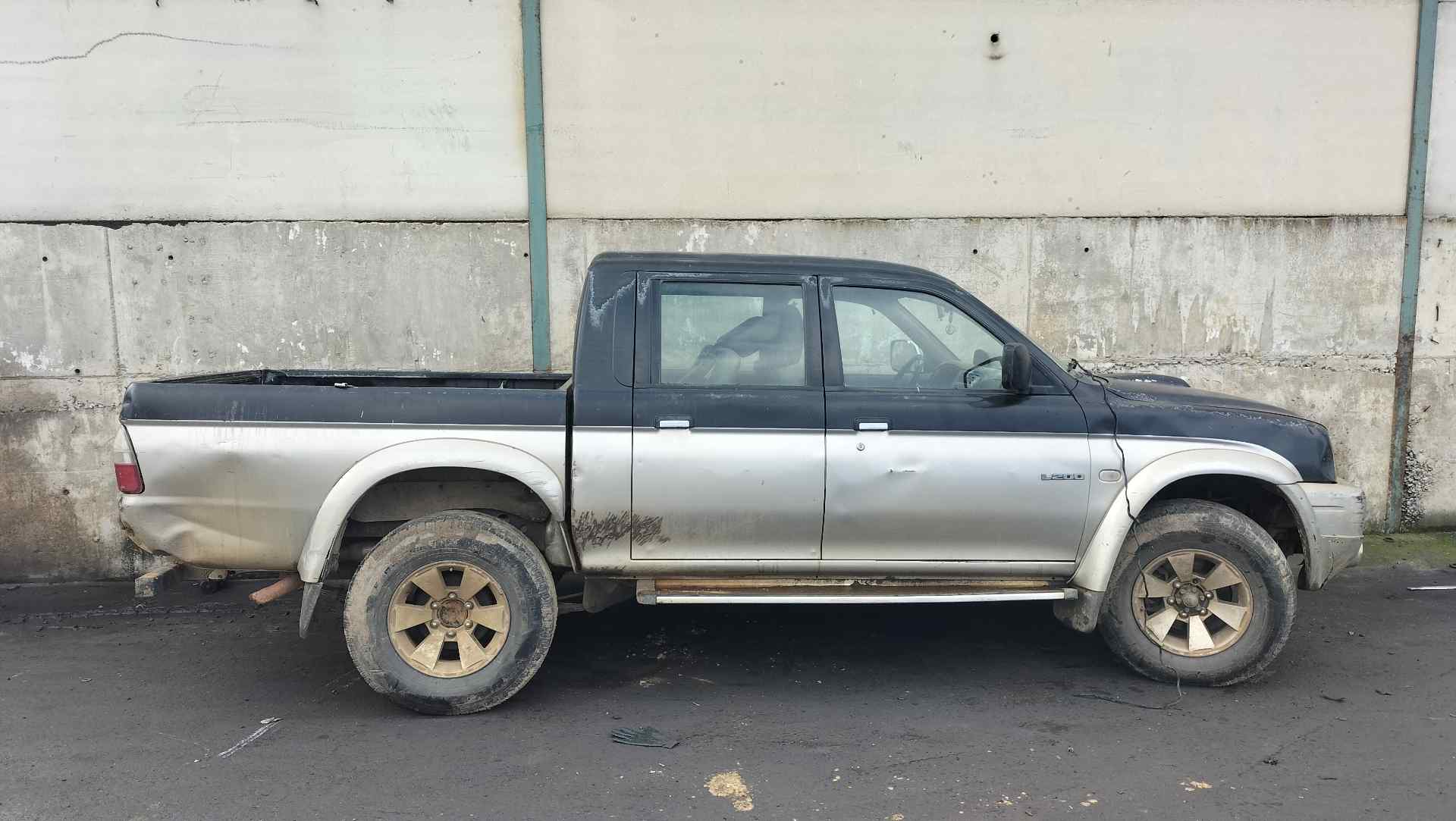 FIAT L200 3 generation (1996-2006) Левая задняя внутренняя ручка открытия MR401345,MR401345 24583891