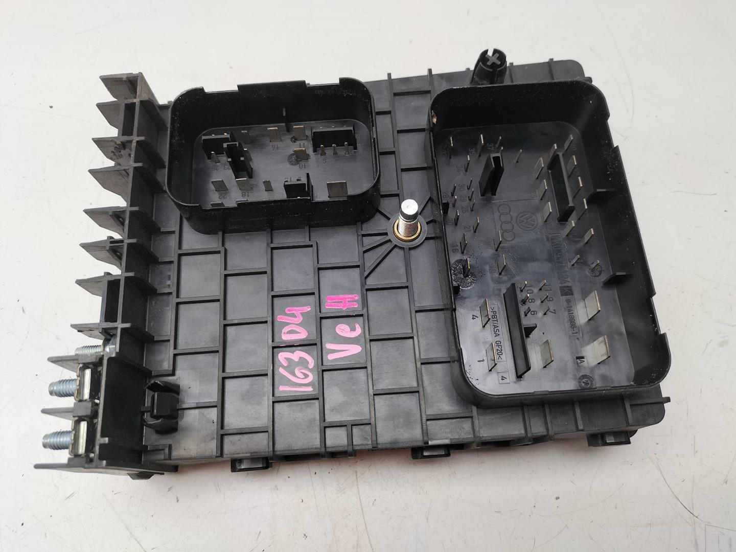 SEAT Toledo 3 generation (2004-2010) Fuse Box 1K0937124K 21425025