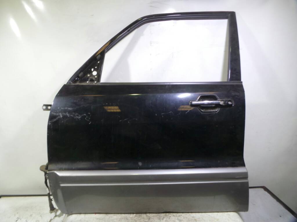 VOLKSWAGEN Pajero 3 generation (1999-2006) Front Left Door MN161225 21337514